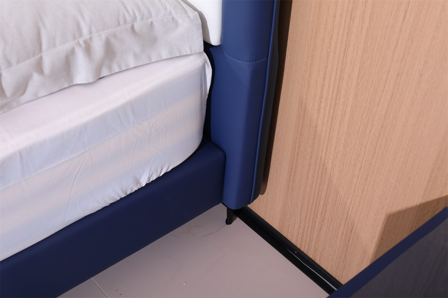 蓝精灵儿童床_(15)